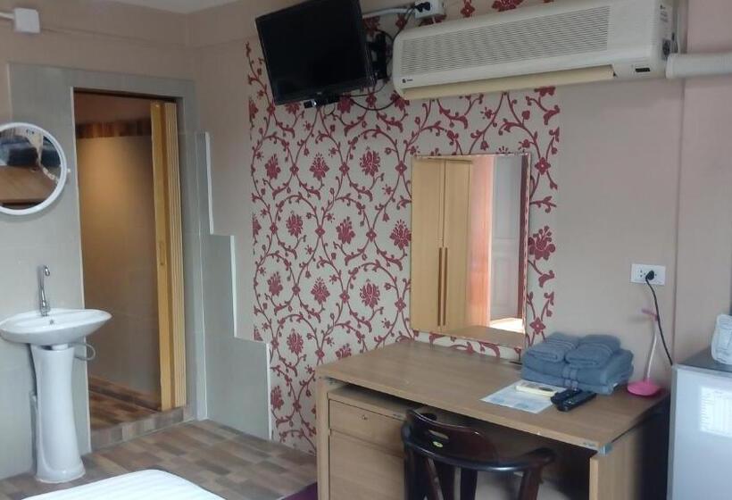 اتاق پنت هاوس, Decor Do Hostel
