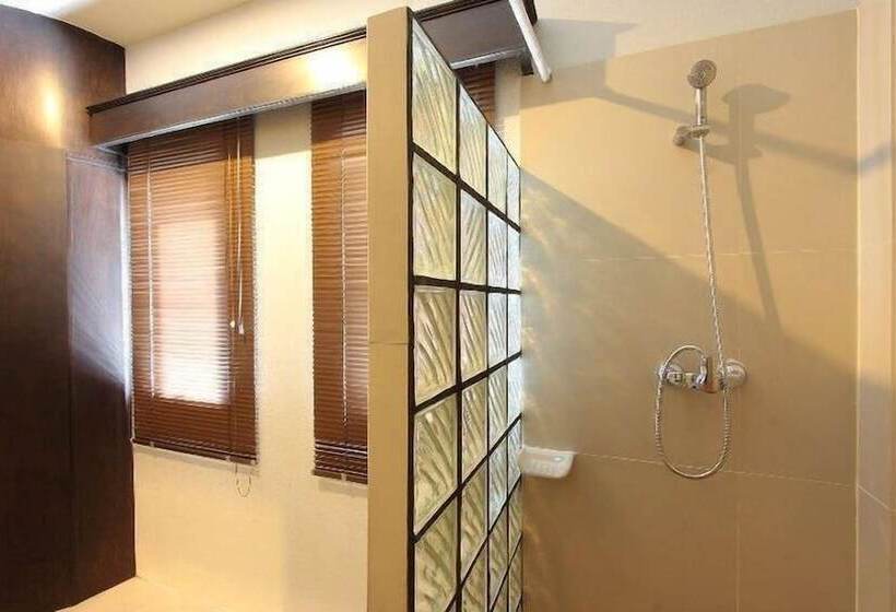 اتاق لوکس, Maleedee Bay Resort