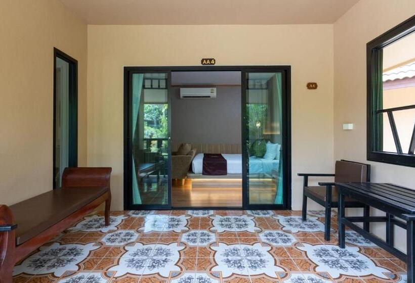 اتاق خانوادگی, Maleedee Bay Resort