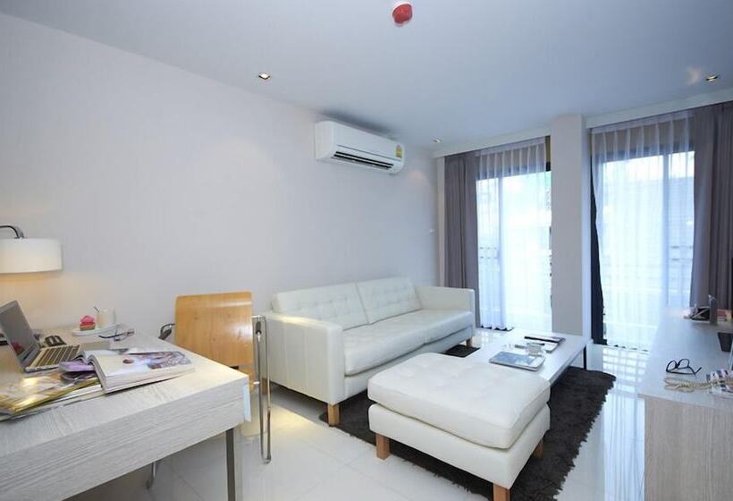 سوئیت 2 خوابه, The Present Sathorn