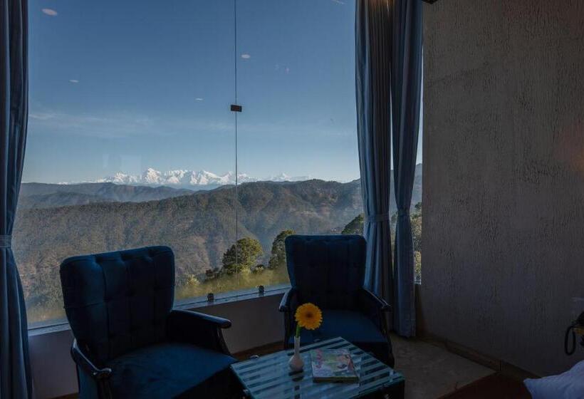 디럭스 룸 킹사이즈 침대, Binsar Eco Resort, Binsar   Uttarakhand