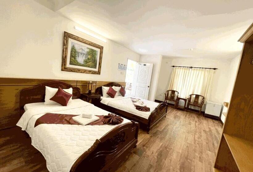 اتاق استاندارد سه تخته با چشم‌انداز باغ, Kega Lighthouse Resort Bình Thuận