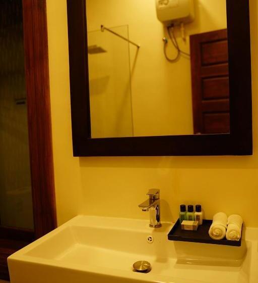 Family Suite, Village Hotel Northern Point