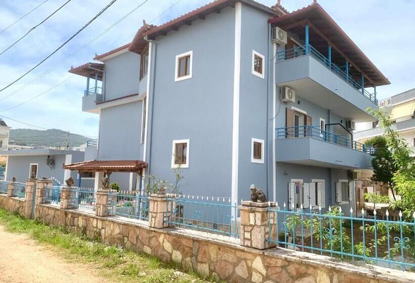 اتاق استاندارد سه تخته با بالکن, Vila Elite