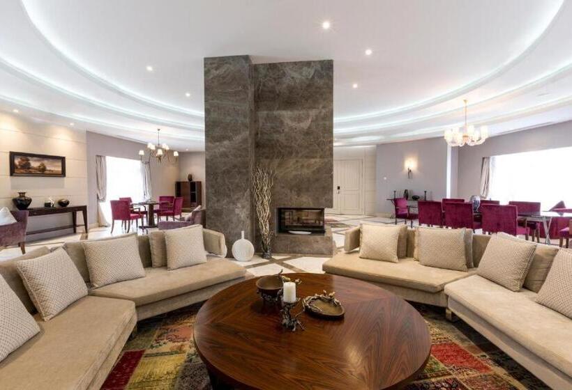 سوییت لوکس, Gabala Yengice Thermal Resort