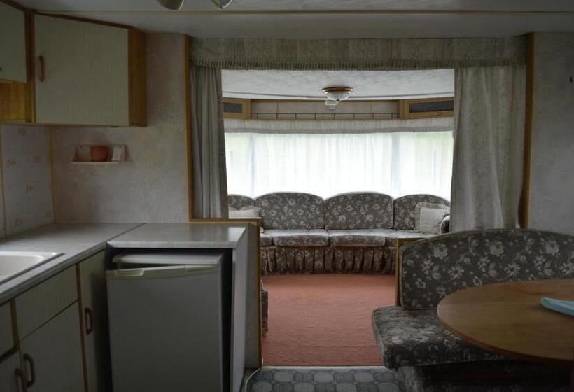 خانه 1 خوابه, Guest House Kalnu Pūpoli