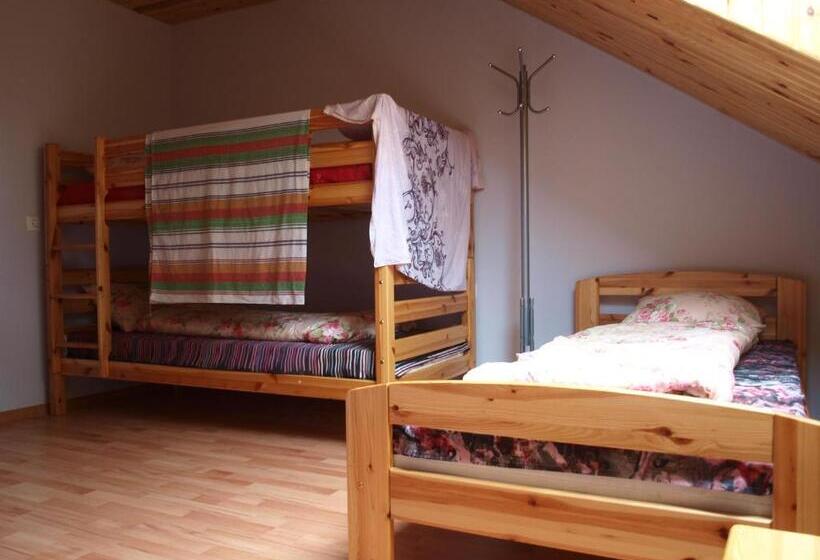 اتاق پنج‌تخته استاندارد, Guest House Kalnu Pūpoli