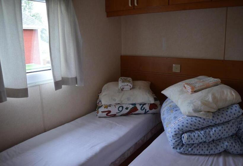 خانه 1 خوابه, Guest House Kalnu Pūpoli
