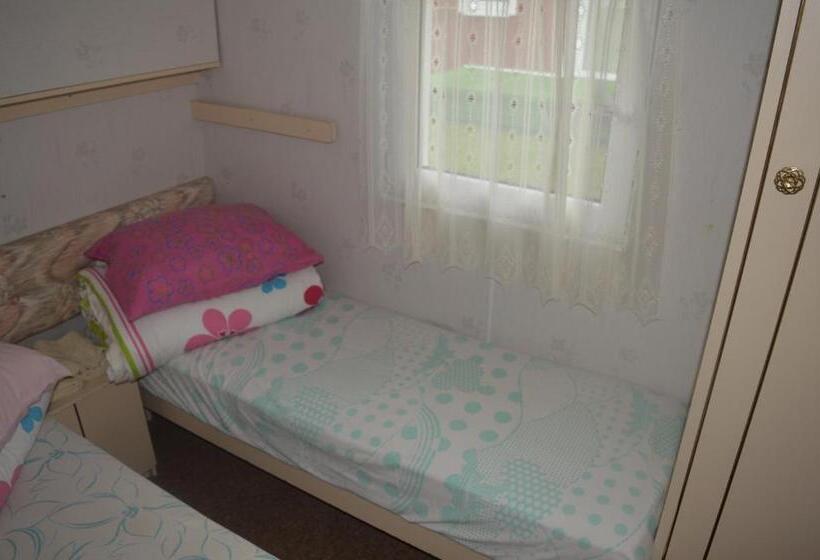 خانه 1 خوابه, Guest House Kalnu Pūpoli