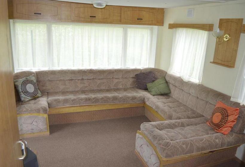خانه 1 خوابه, Guest House Kalnu Pūpoli