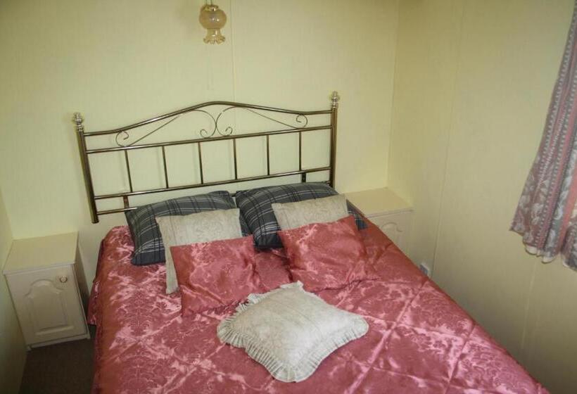 خانه 1 خوابه, Guest House Kalnu Pūpoli