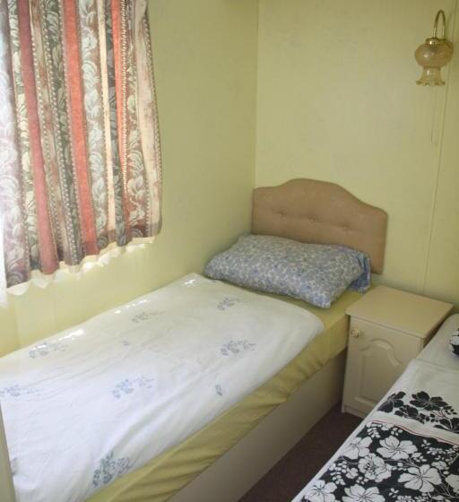 خانه 1 خوابه, Guest House Kalnu Pūpoli
