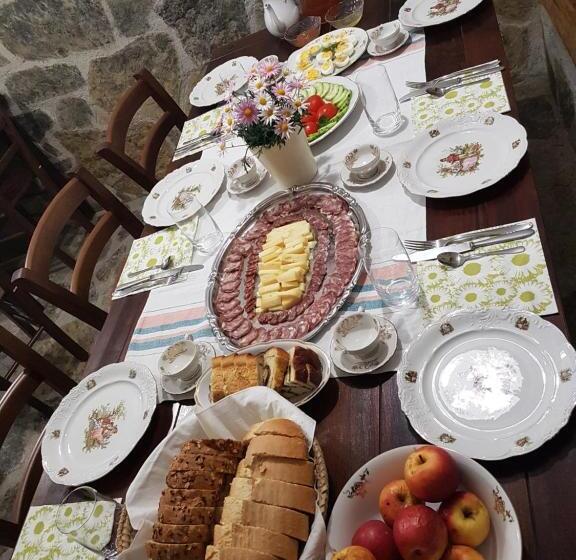 آپارتمان 1 خوابه, Farmhouse Cvetje