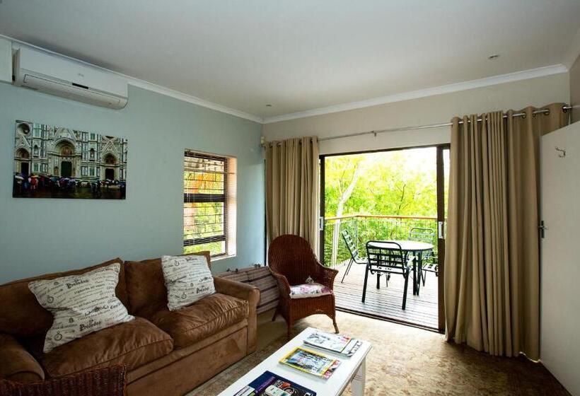 اتاق استاندارد با بالکن, Hazelwood House