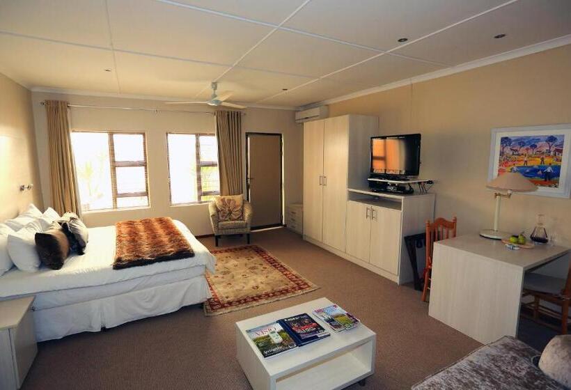 Deluxe Suite King Bed, Hazelwood House