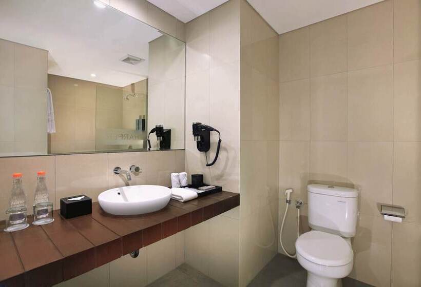 Номер Superior, Harper Purwakarta By Aston