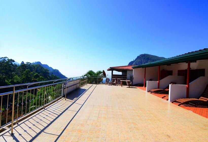 Номер Стандарт Трехместный, Iconic Rawana Resort