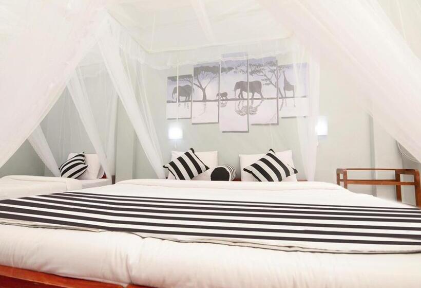 Семейный Номер, Iconic Rawana Resort