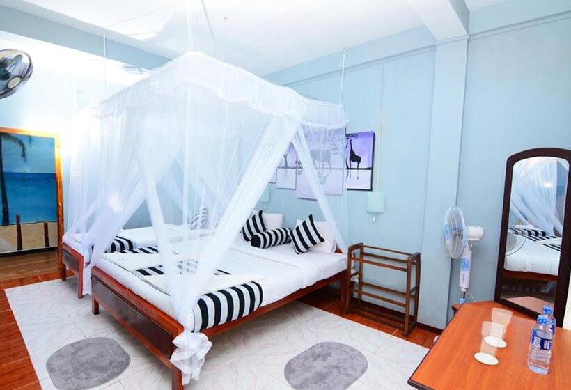 Номер Стандарт Трехместный, Iconic Rawana Resort