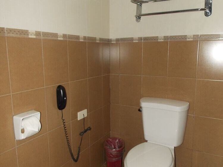 Quarto Superior, Mo2 Westown Hotel   Mandalagan