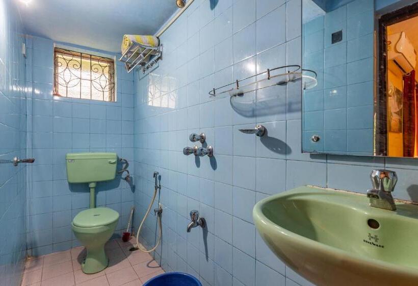 Номер Стандарт с Балконом, Jes Guest House