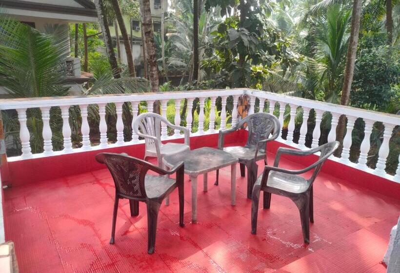 Четырехместный Номер Deluxe, Jes Guest House