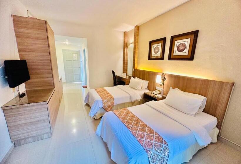 Номер Deluxe, Rompin Beach Resorts