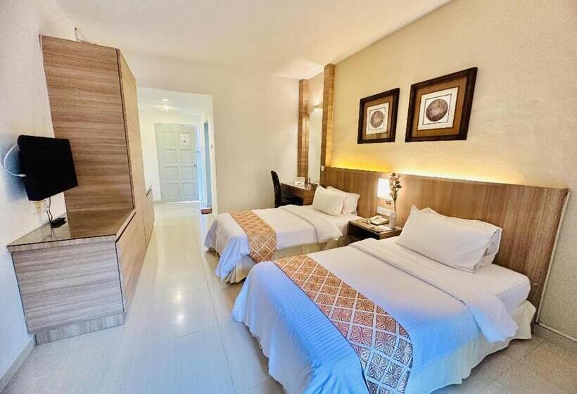 Номер Deluxe, Rompin Beach Resorts
