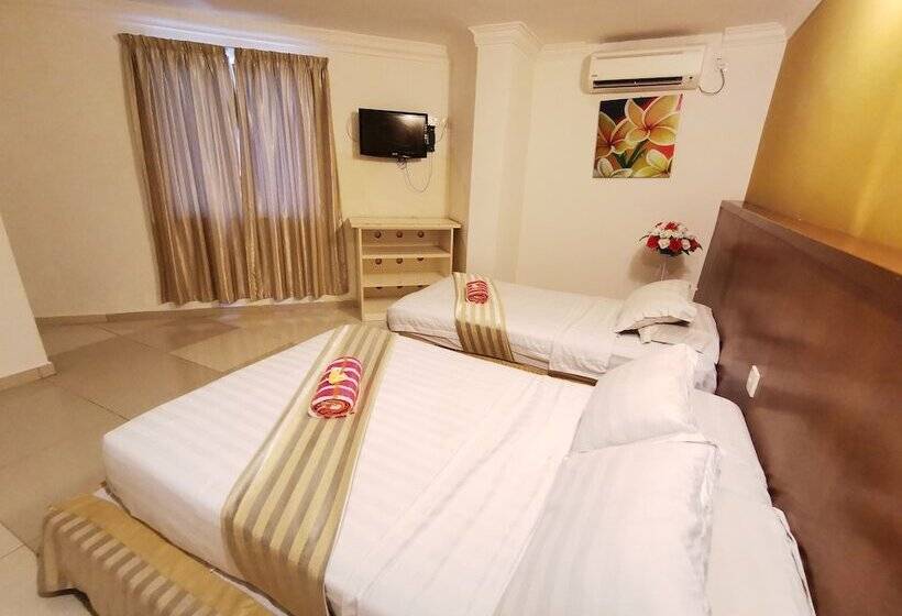 اتاق سوپریور سه تخته, Sunderland Motel