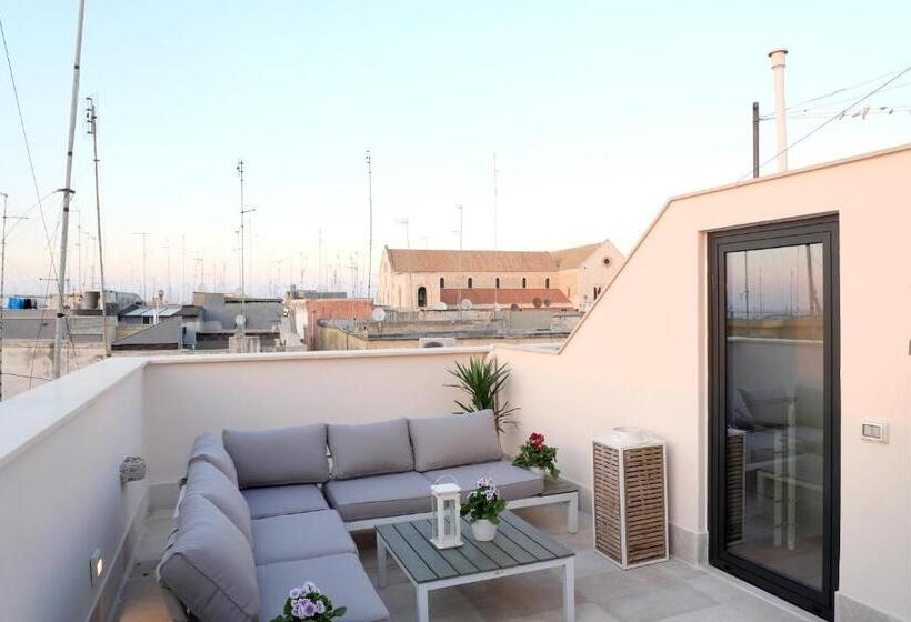 اتاق سوپریور با تخت بزرگ, Vista Borgo Antico