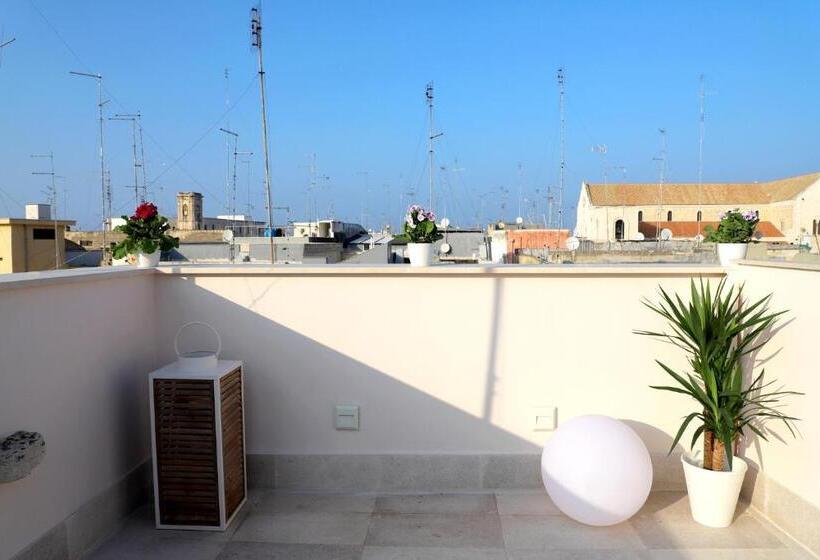 اتاق سوپریور با تخت بزرگ, Vista Borgo Antico
