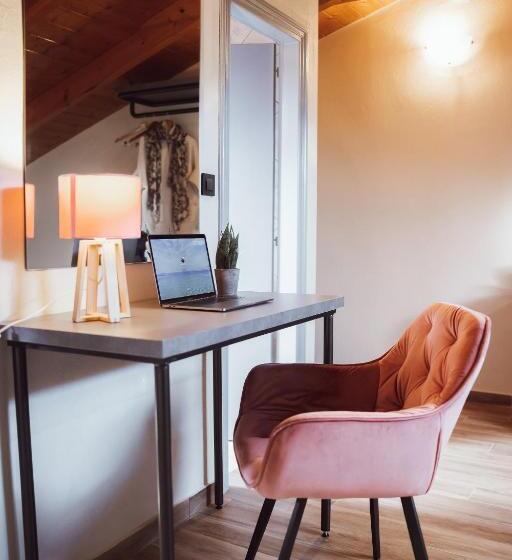다락방 스탠다드 룸, Akti Hotel Ioannina