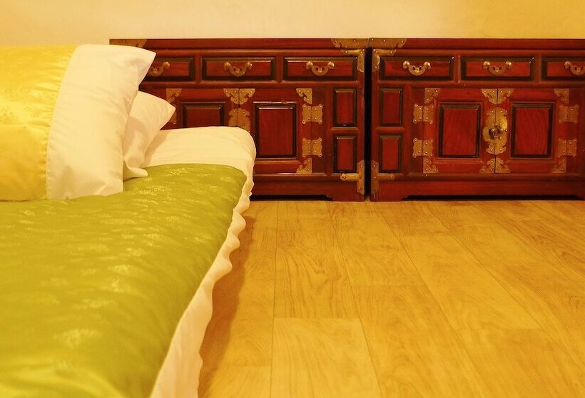 اتاق خانوادگی, Hanok Guest House 201