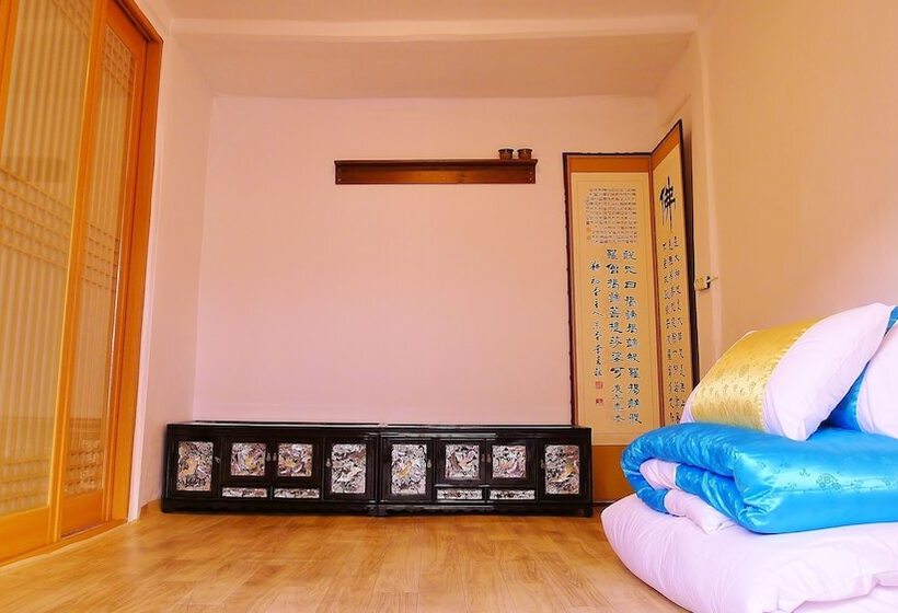 اتاق خانوادگی, Hanok Guest House 201