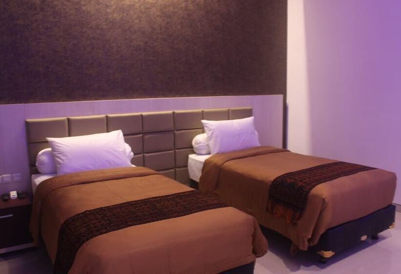 豪华园景房, Tlogomas Guest House
