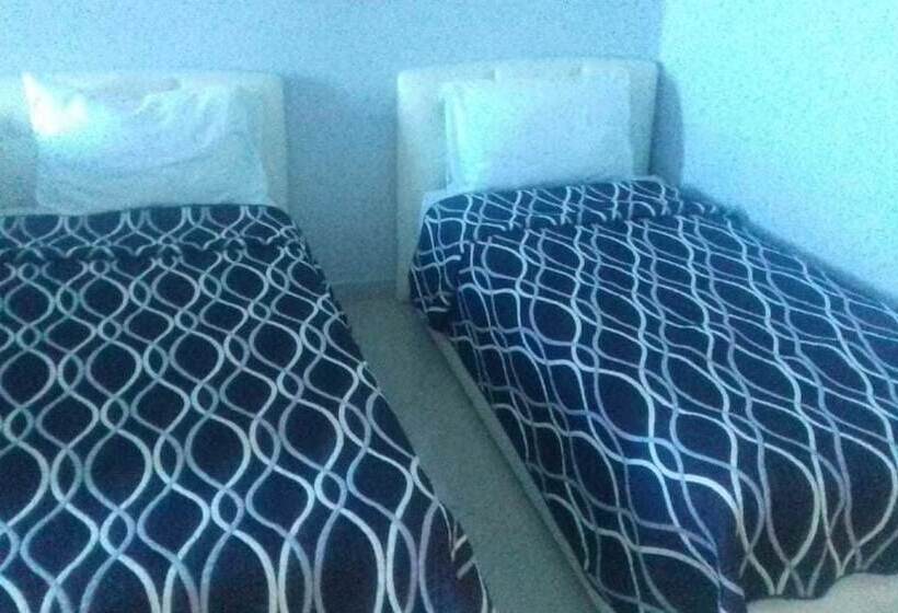 Quarto Basic, Basma Tarifa Beach