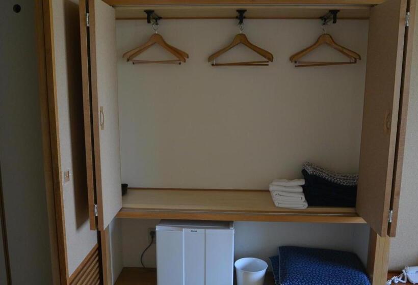 اتاق استاندارد با سرویس بهداشتی مشترک, Highland Furano