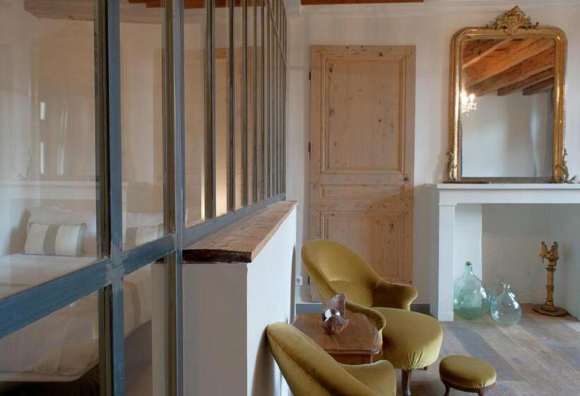 חדר משפתחתי סופריור, La Maison Debourg