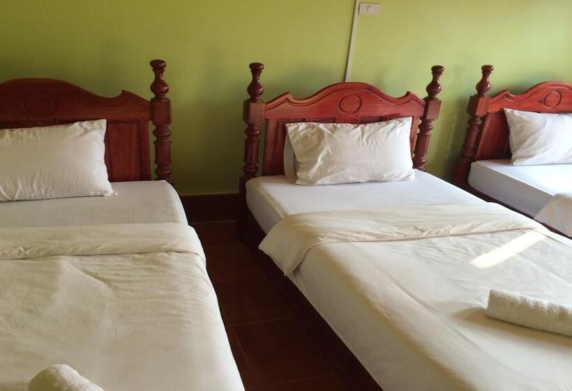 Номер Стандарт Трехместный, Popular View Guesthouse