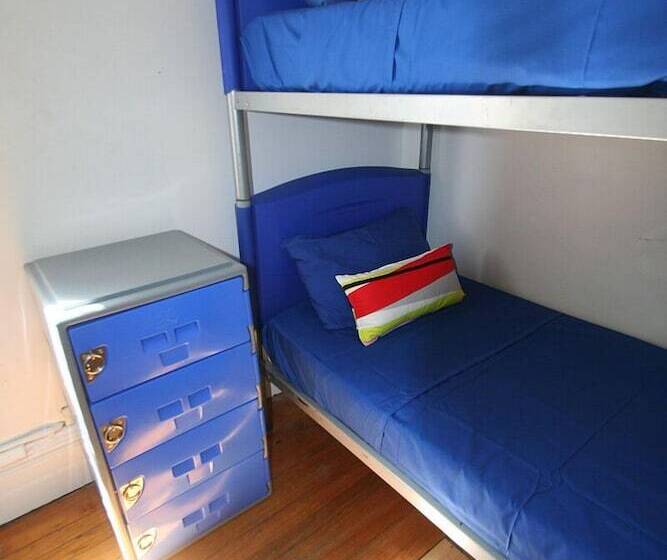 带共用卧室公用房间的床, Original Backpackers