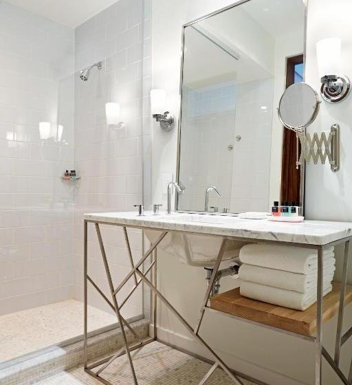 발코니가 있는 스위트, Quirk Hotel Richmond