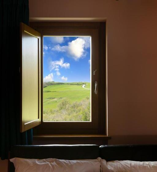 Полулюкс, Tenuta Borgo Santa Cecilia