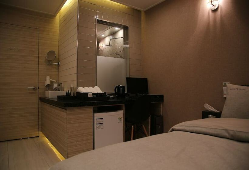 스탠다드 룸, Motel Some