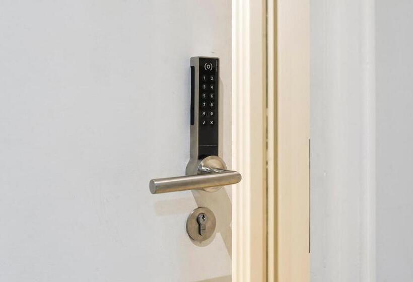 Студия Стандарт, Red Lion Court By City2stay