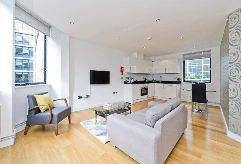 Апартаменты Superior 1 Спальня, Red Lion Court By City2stay