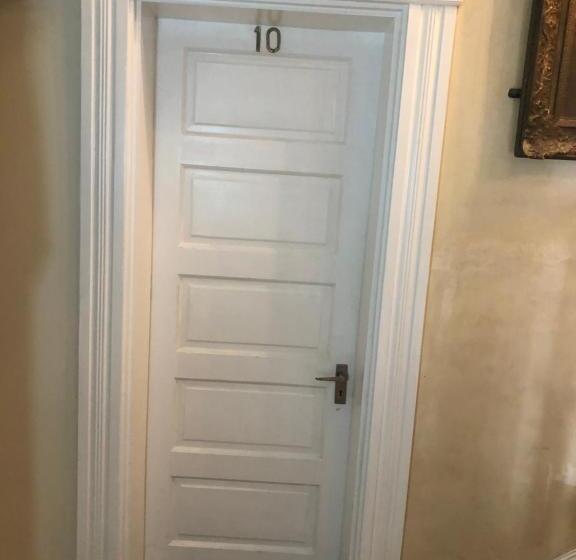 스탠다드 싱글 룸 공동욕실, Ashby Manor Guest House