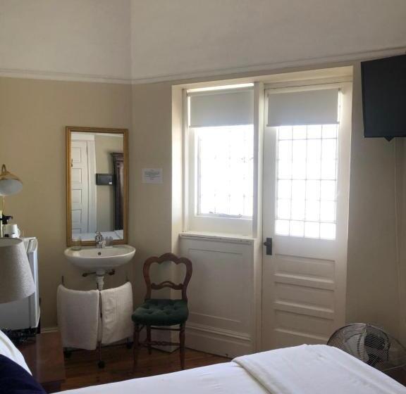 스탠다드 룸 공동 욕실, Ashby Manor Guest House