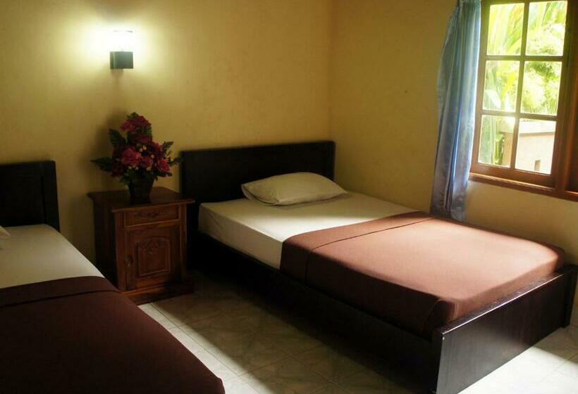 Basis Zimmer, Waringin Home Stay