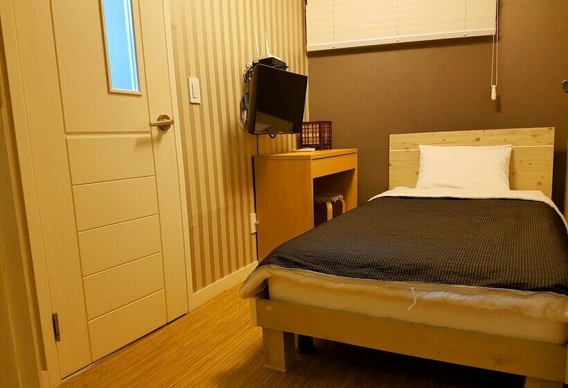 اتاق استاندارد یک نفره, Mama Guesthouse Myeongdong