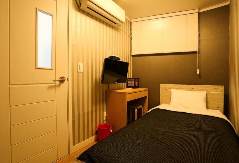 اتاق استاندارد یک نفره, Mama Guesthouse Myeongdong